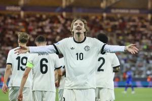 半岛体育-斯图加特CEO：曾考虑拒绝对沃尔特马德的报价，但俱乐部利益至上