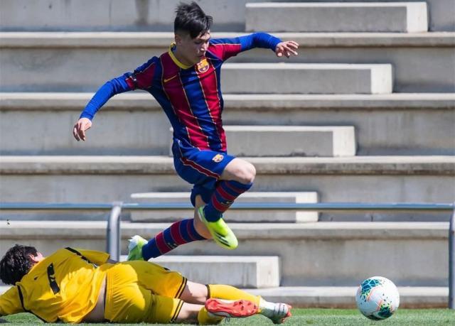 半岛体育-日本征调巴萨混血PK中国国青 J1新星领衔剑指冠军