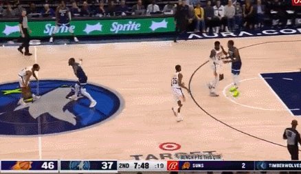 半岛体育中国官网-一回合浓缩森林狼有多糟！拉塞尔忘记上场导致4防5